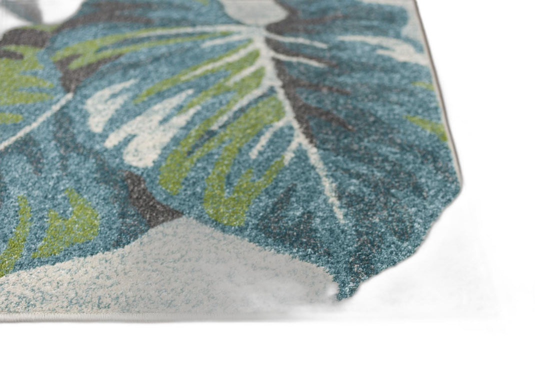 9' X 13'  Polypropylene Teal Or  Green Area Rug