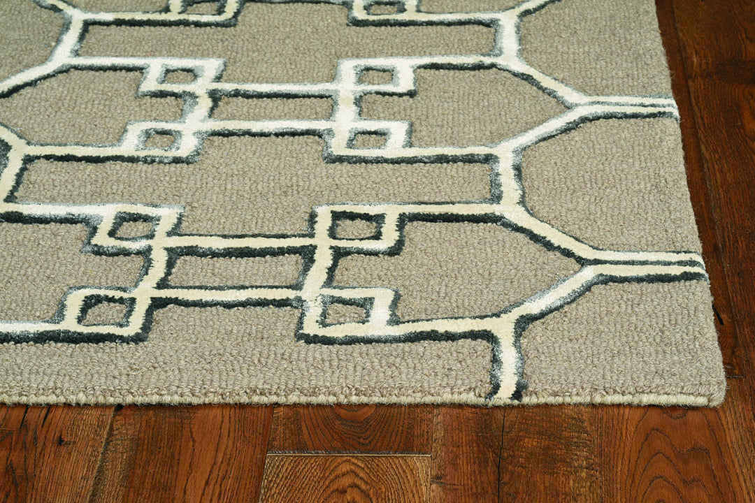 115' Brown and Ivory Wool Trellis Hand Tufted Area Rug