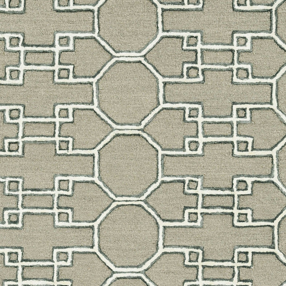 115' Brown and Ivory Wool Trellis Hand Tufted Area Rug