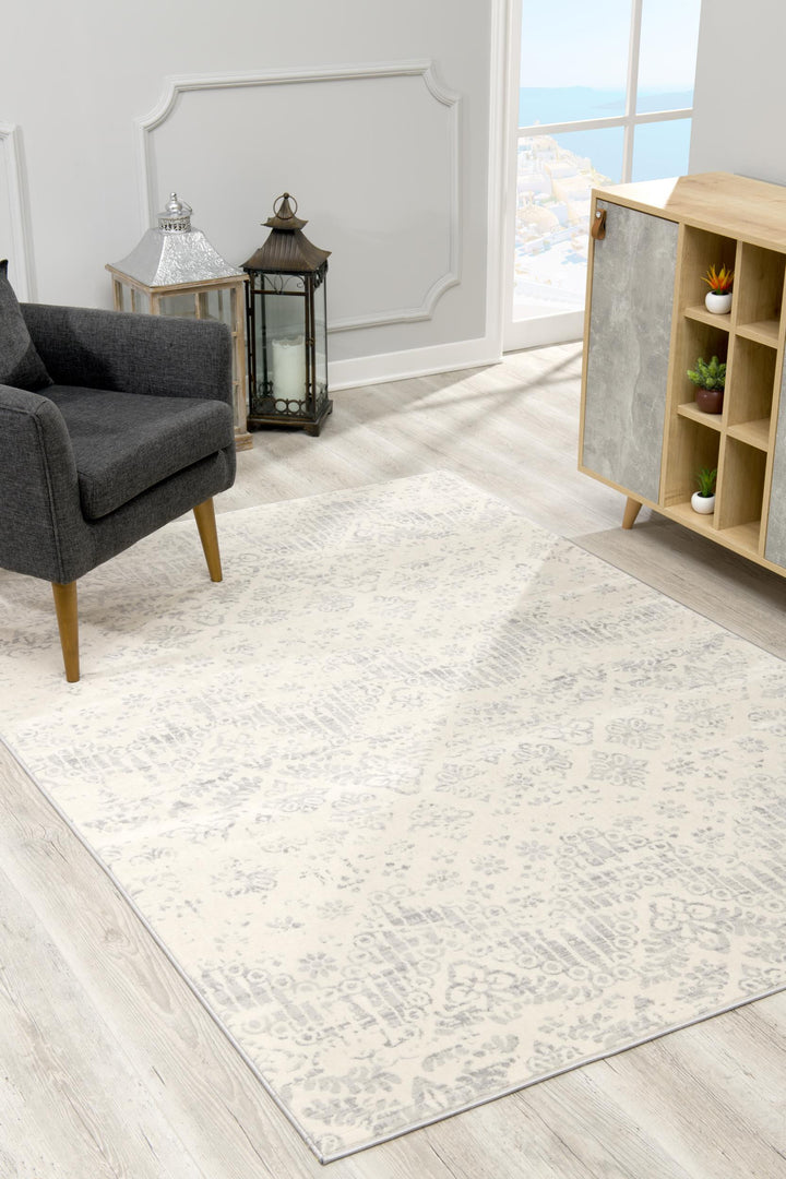 2' X 3' Ivory Distressed Ikat Pattern Scatter Rug