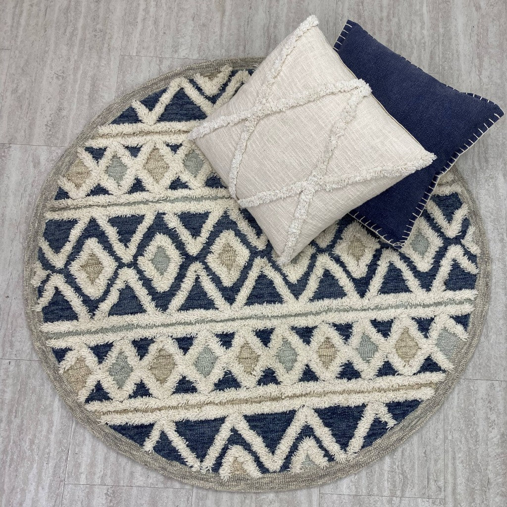 4' Round Blue and Cream Stripe Diamond Area Rug