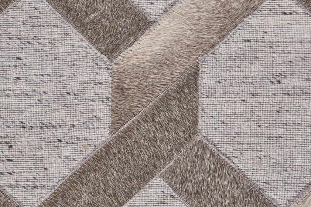 5' X 8' Gray Geometric Hand Woven Area Rug