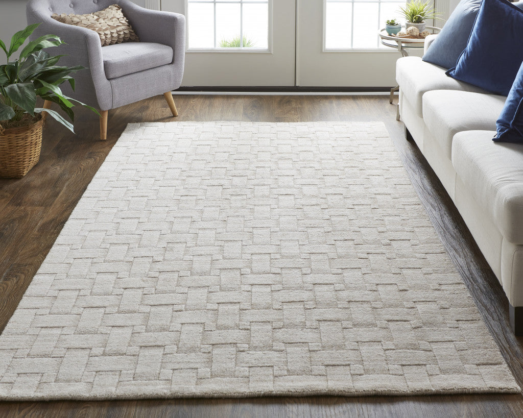 4' X 6' Ivory Striped Hand Woven Area Rug