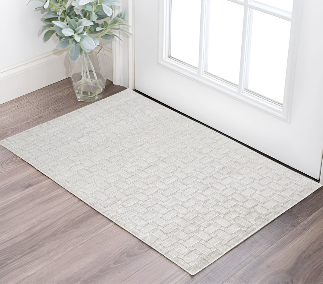 4' X 6' Ivory Striped Hand Woven Area Rug