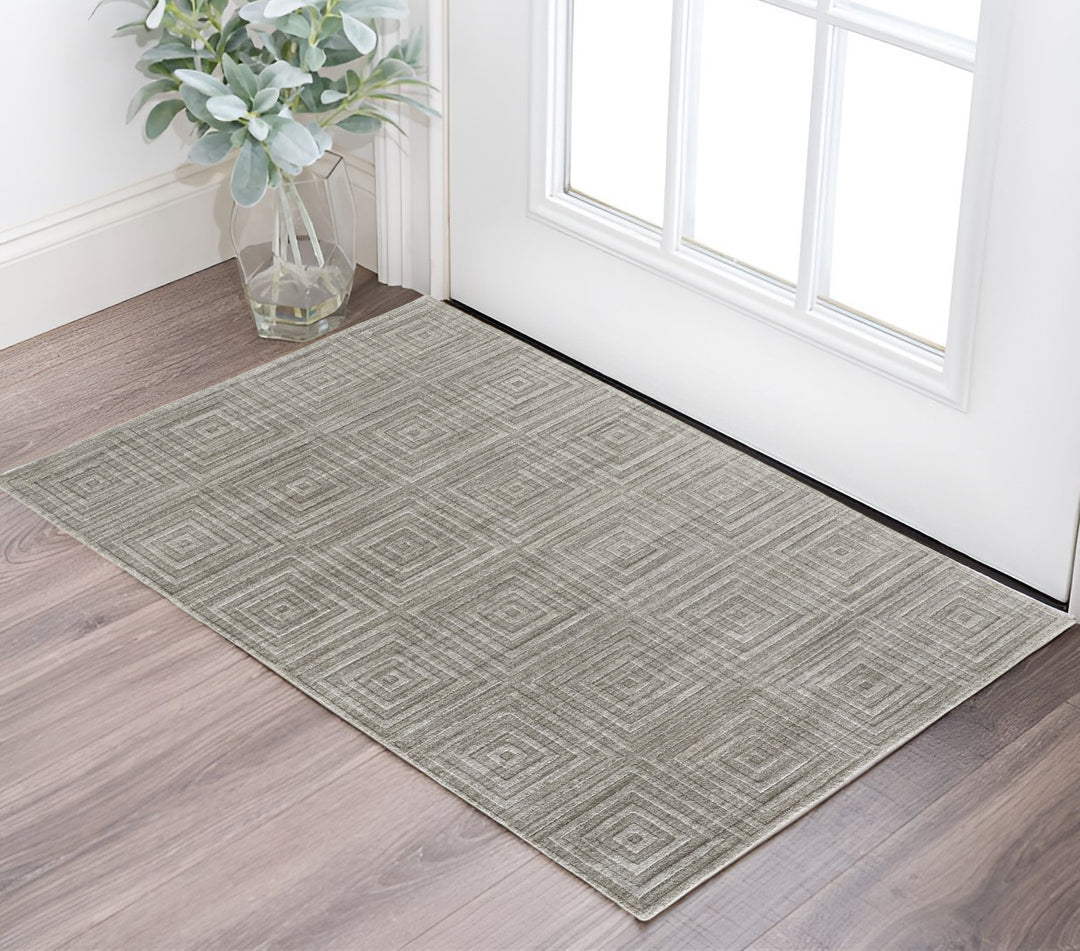 4' X 6' Gray Striped Hand Woven Area Rug