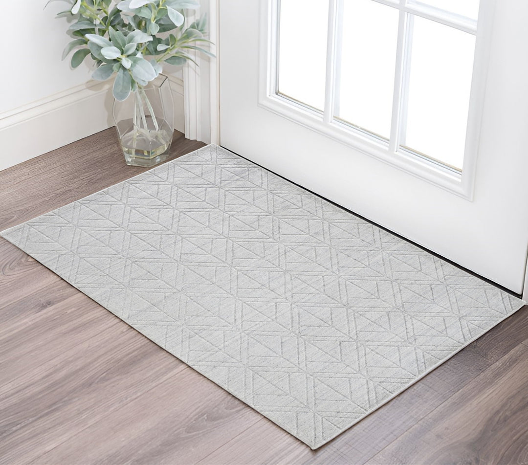 4' X 6' White and Silver Geometric Hand Woven Area Rug