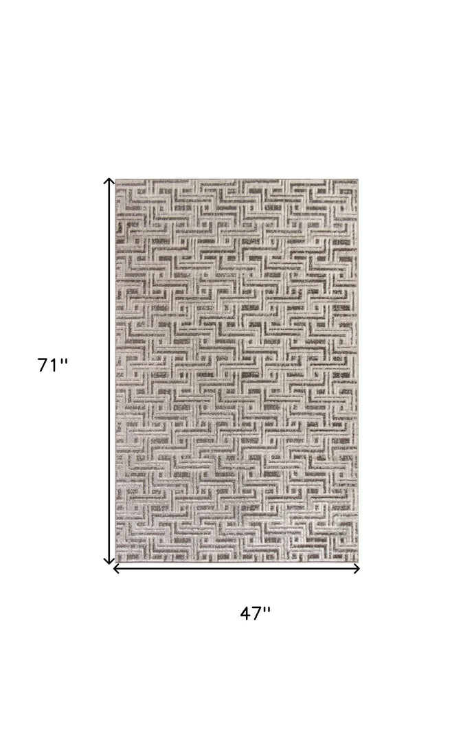 4' X 6' Gray Geometric Distressed Area Rug