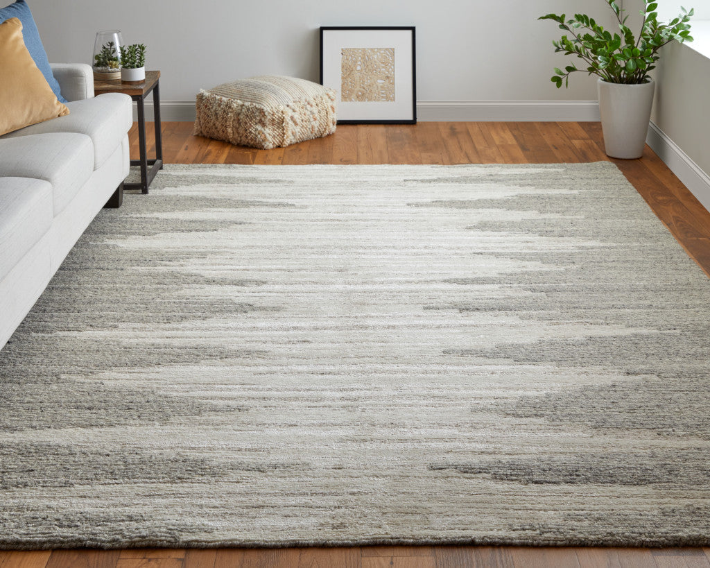 4' X 6' Gray and Ivory Ombre Hand Woven Area Rug