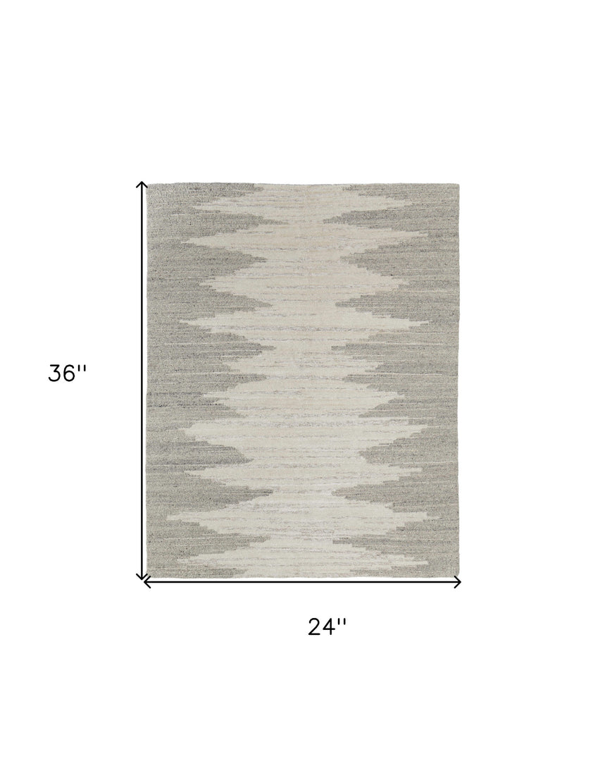 4' X 6' Gray and Ivory Ombre Hand Woven Area Rug