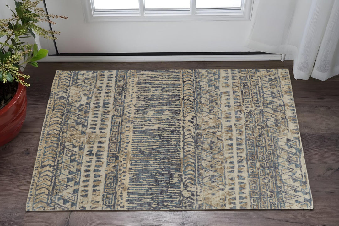 4' X 6' Gray and Blue Wool Geometric Hand Knotted Area Rug